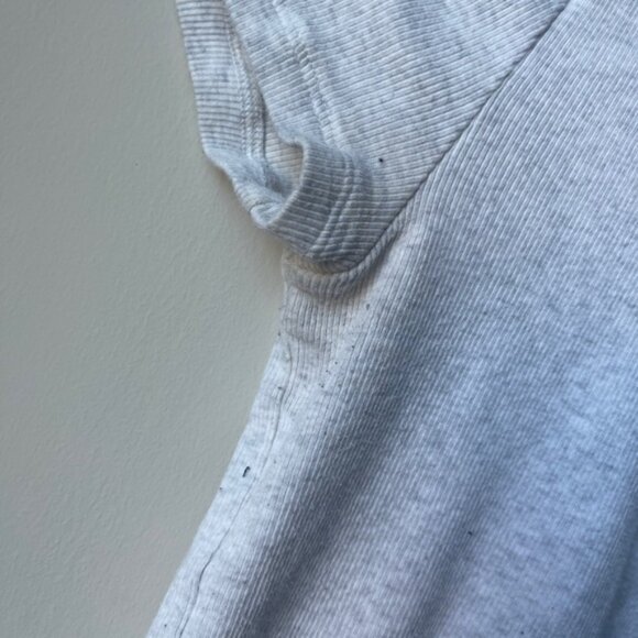 TNA ribbed cropped tank XS 🩶 - Picture 4 of 5